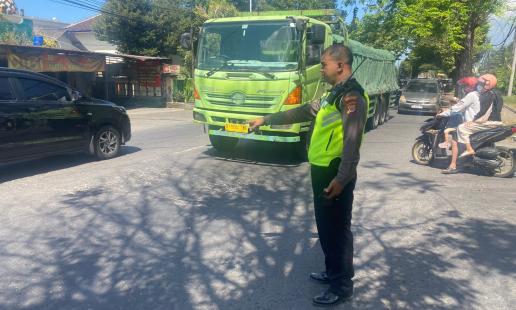 Kecelakaan di Simpang Empat Samsat Sewon, Dua Korban Luka Parah Dilarikan ke RS