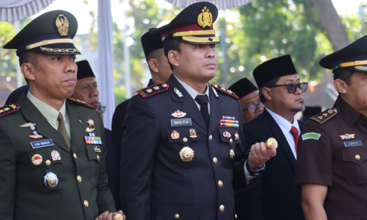 Bupati Bantul Pimpin Upacara Hardiknas 2026, Polres Hadir Jaga Ekosistem Pendidikan — image 1